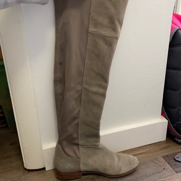 Gray knee highs - Picture 1 of 2